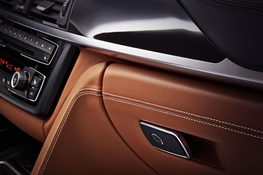  BMW M4 Convertible 2014 года  (фото 166 из 276)